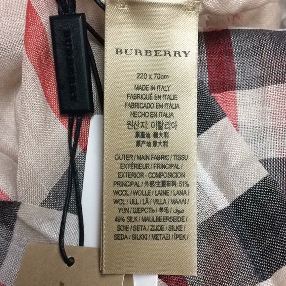 πHPπ Burberry Wool and Silk Scarf οΌPrice Firm - Picture 6 of 8